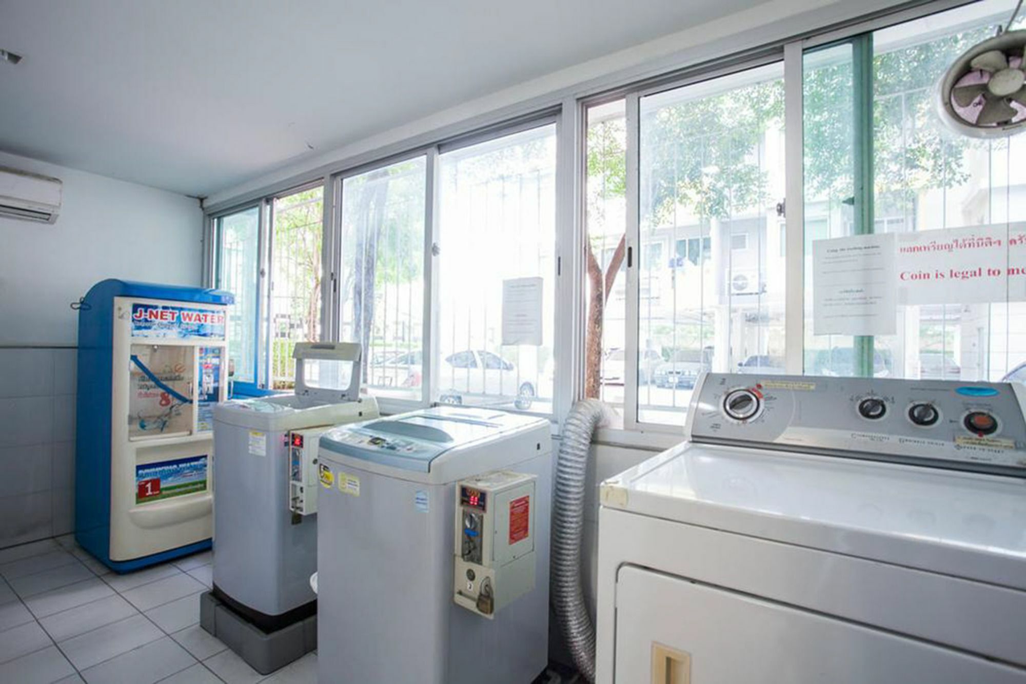 1 Bdrm Condo 5 Minutes Walk 2 Bts Fiber Optic Wifi バンコク都 エクステリア 写真